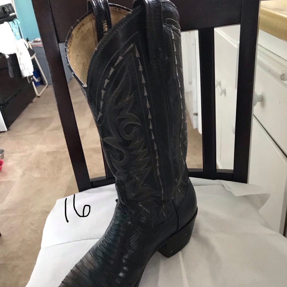 Dan post boots
